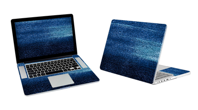 MacBook Pro 17 Blue