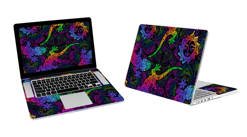 MacBook Pro 17 Colorful