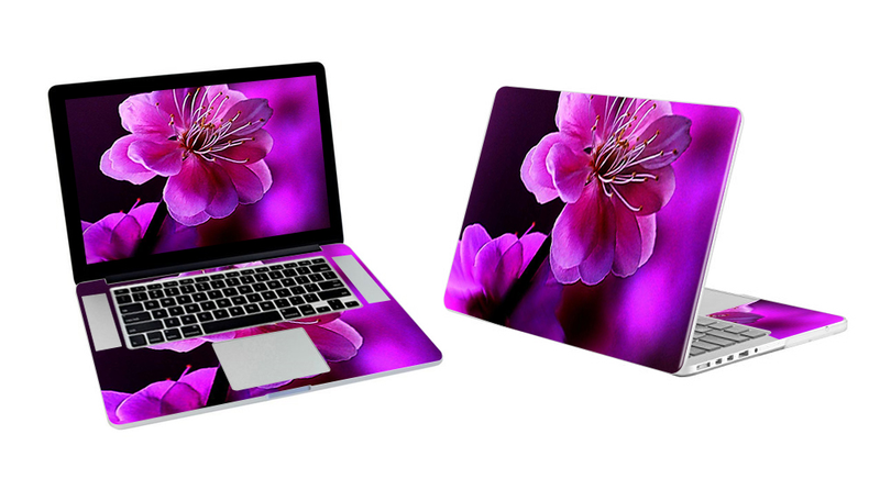 MacBook Pro 17 Flora