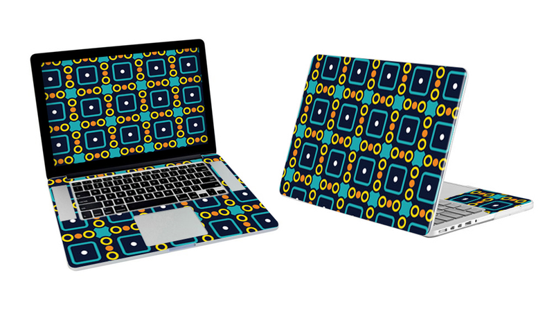 MacBook Pro 17 Geometric