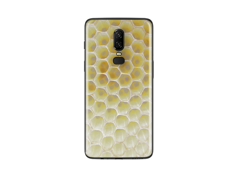 OnePlus 6 Honey Combe