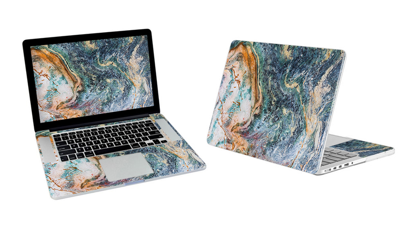 MacBook Pro 17 Marble