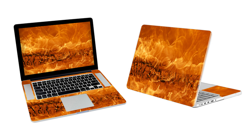 MacBook Pro 17 Orange