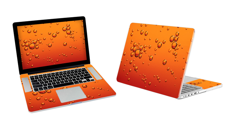 MacBook Pro 17 Orange