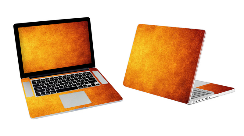 MacBook Pro 17 Orange