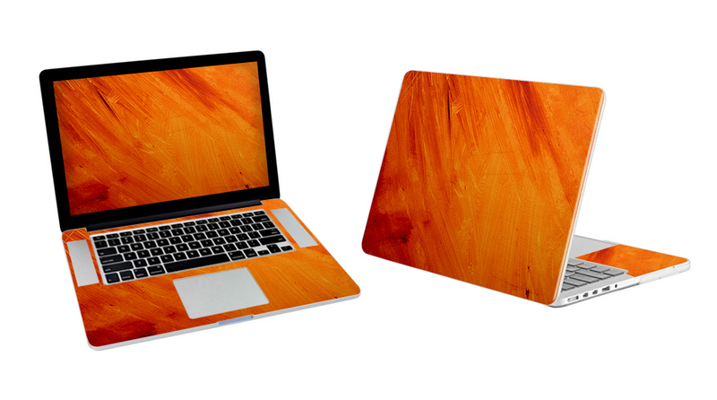 MacBook Pro 17 Orange