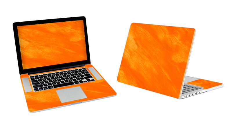 MacBook Pro 17 Orange