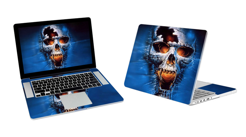 MacBook Pro 15 Skull