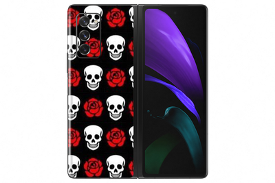 Galaxy z Fold 2 Skull