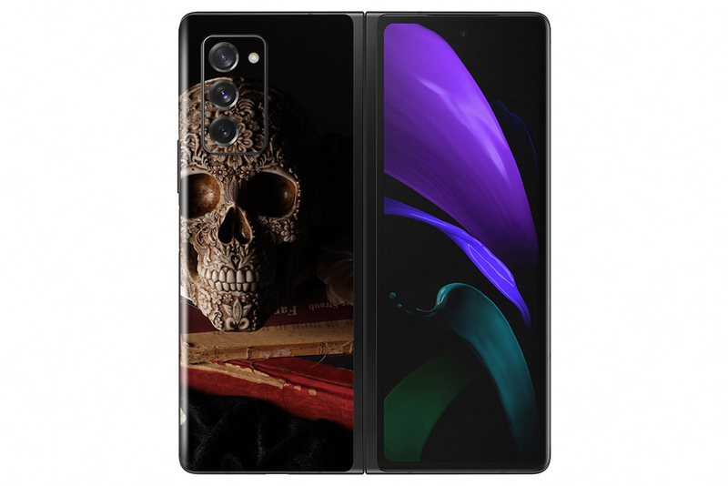 Galaxy z Fold 2 Skull