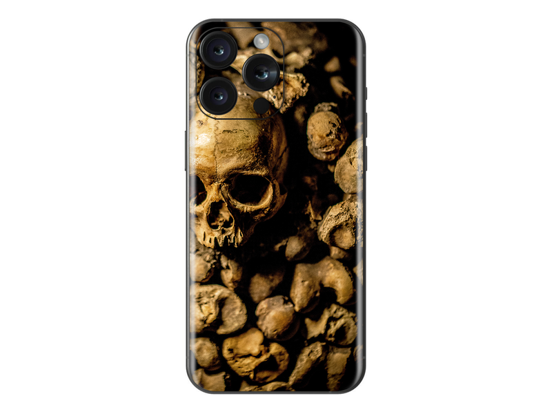 iPhone 15 Pro Max Skull