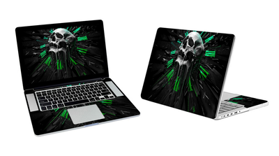 MacBook Pro 17 Skull