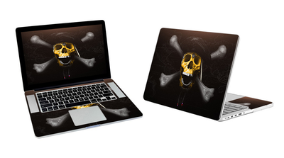 MacBook Pro 17 Skull
