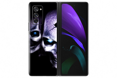 Galaxy z Fold 2 Skull