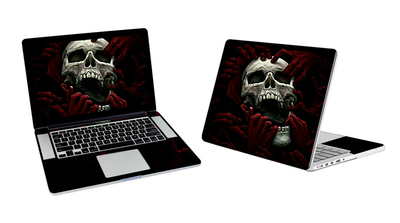 MacBook Pro 15 Skull