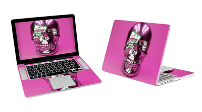 MacBook Pro 17 Skull