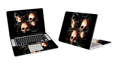 MacBook Pro 17 Skull