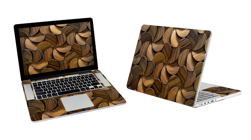 MacBook Pro 17 Wood Grains